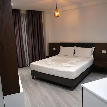 מלון The Honeycomb Boutique 5*