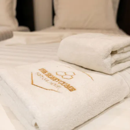 The Honeycomb Boutique מלון 5*