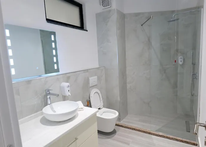 فندق The Honeycomb Boutique 5*