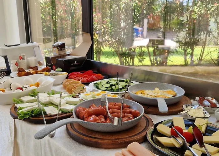 فندق The Honeycomb Boutique 5*