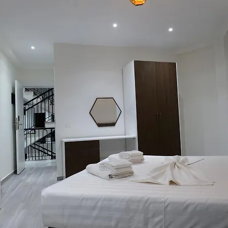 فندق The Honeycomb Boutique غوليم